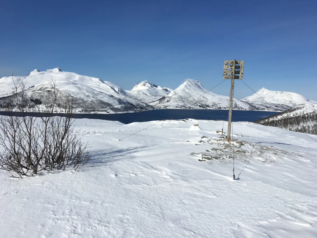 Vinter topp Fjordbotn med utsikt