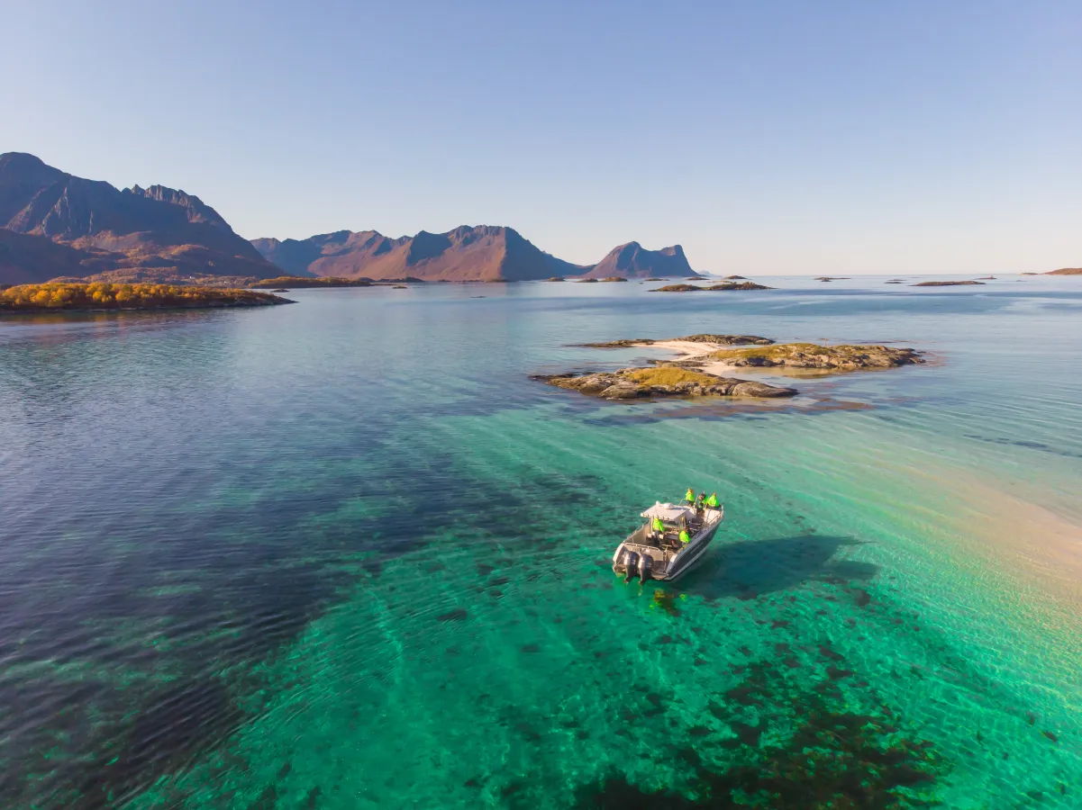 Bergsfjorden båt høst Hamn i Senja