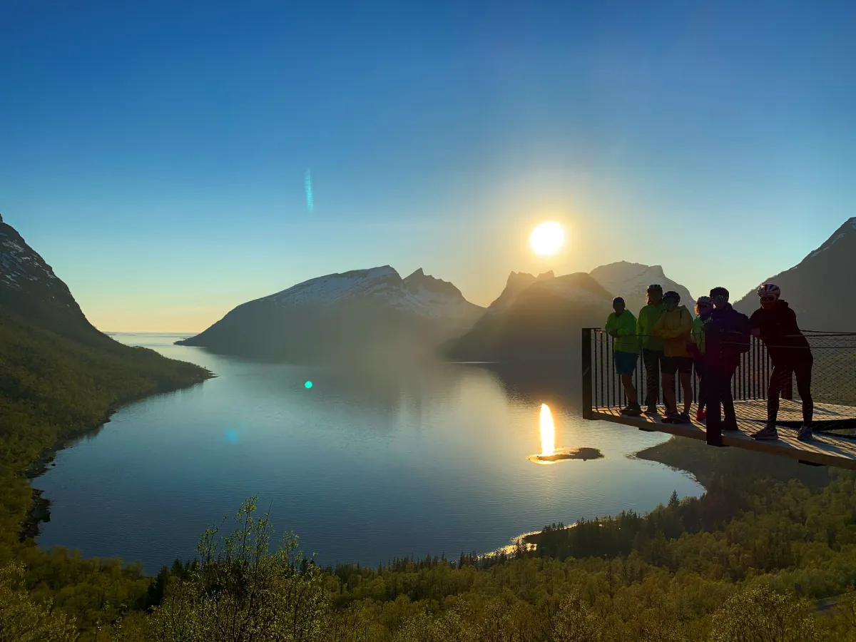 Senja rundt på sykkel