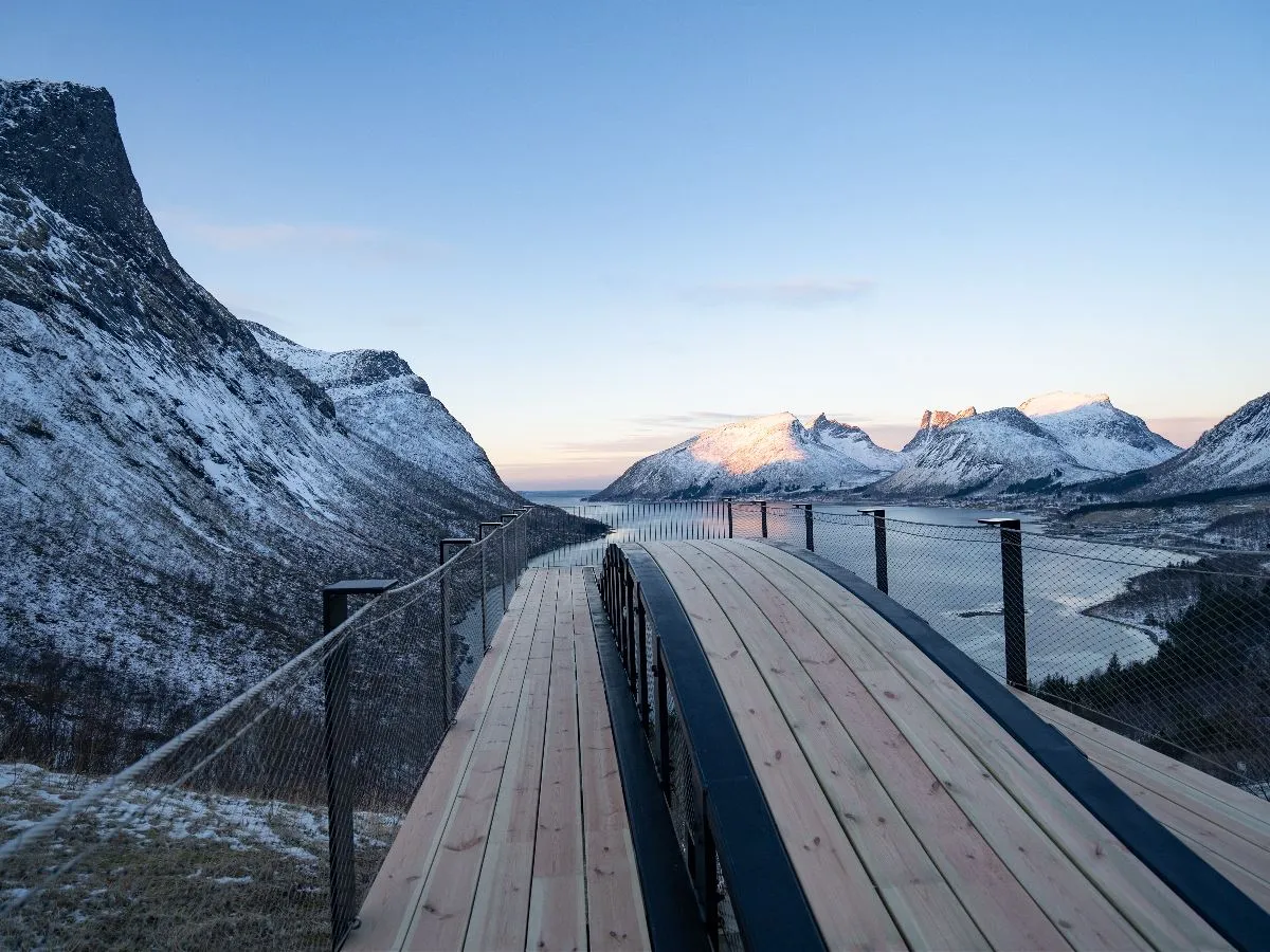 Arctic Route Senja - Tromsø - Senja