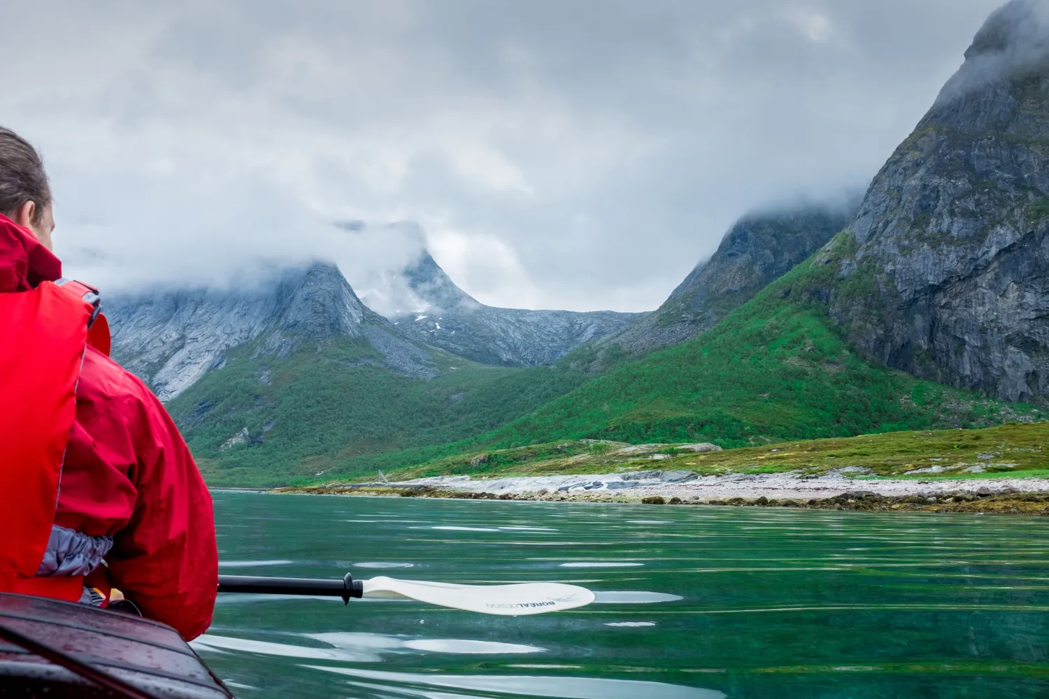 Guidet Kayaking in Ånderdalen National Park