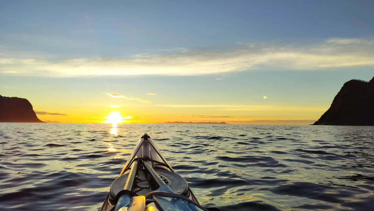 Guidet Midnight Sun Kayaking in Ånderdalen National Park