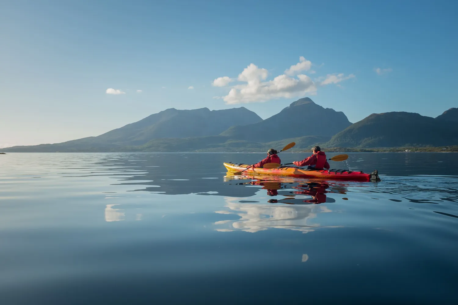 Fjord Kayaking in Ånderdalen National Park