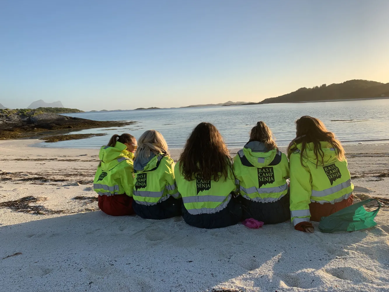 Båttur med servering på øy i Bergsfjorden