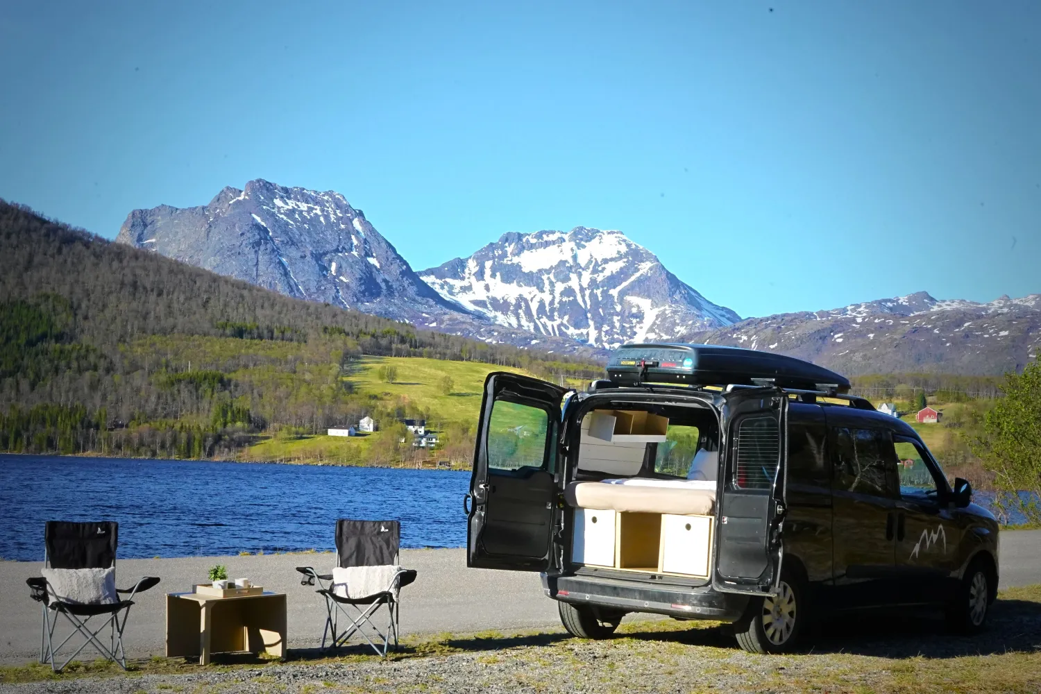 Parkert Senja Van Life