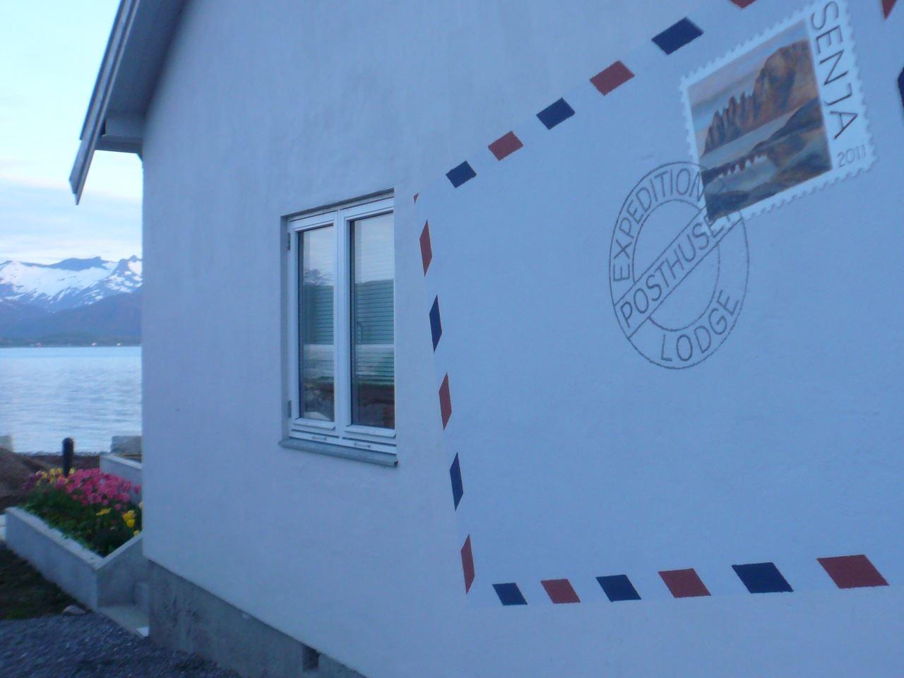 Fasade Posthuset Expedition Lodge