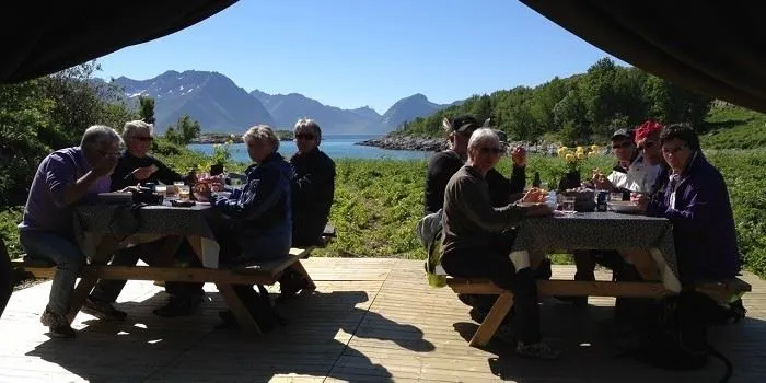 Lunsj på fjordcampen