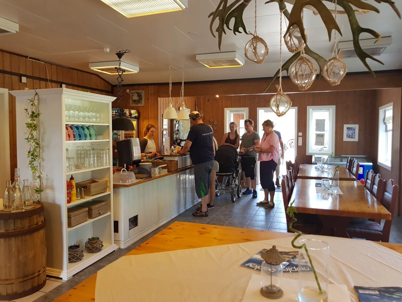 folk på restaurant