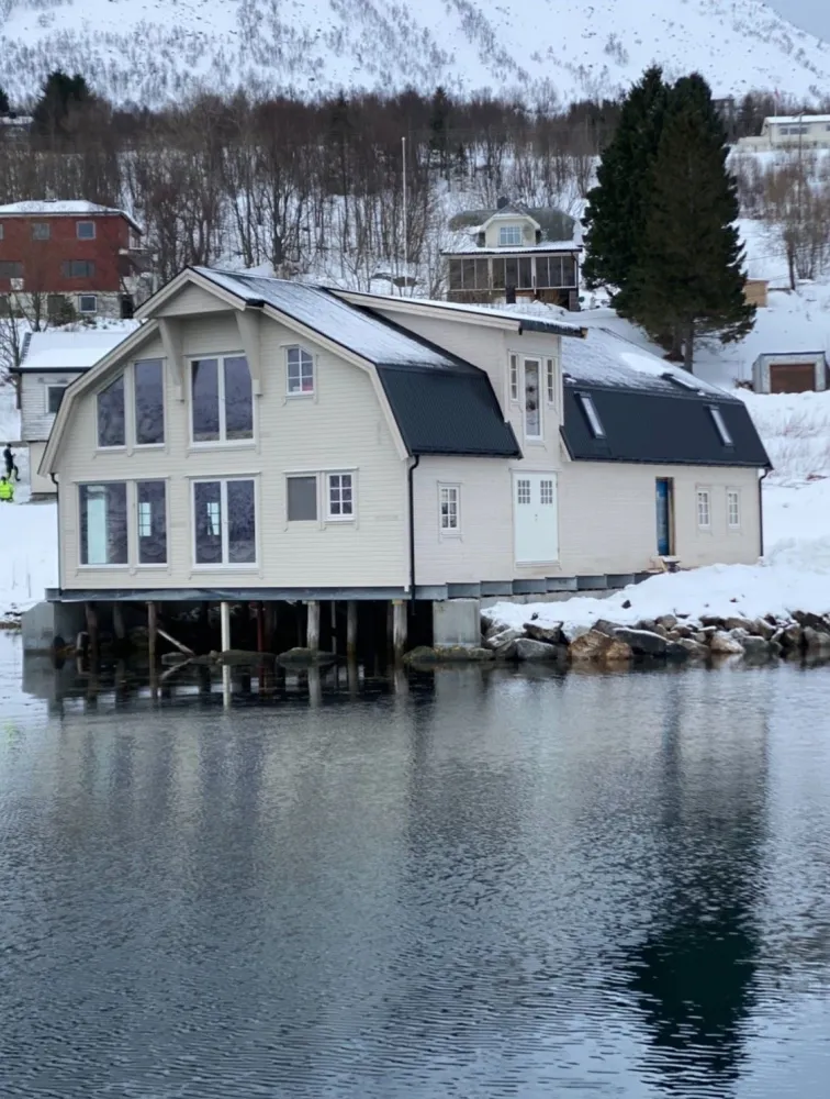 nybygg stor overnattingsted 