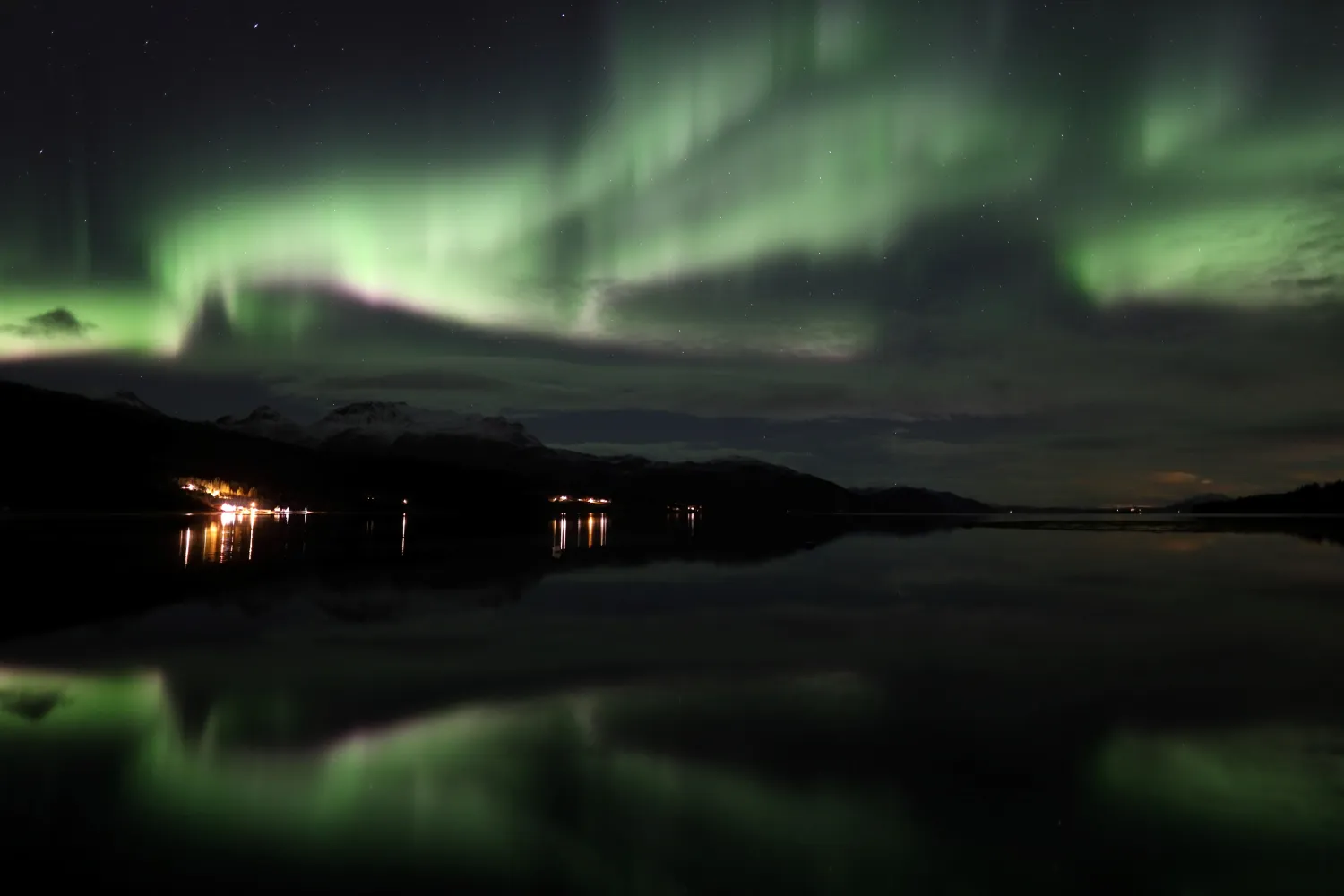 Nordlys og ski med gjengen
