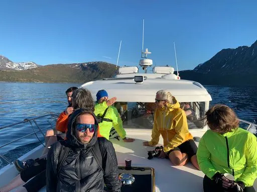 Senja rundt 6 dager med el-sykkel i midnattssol 