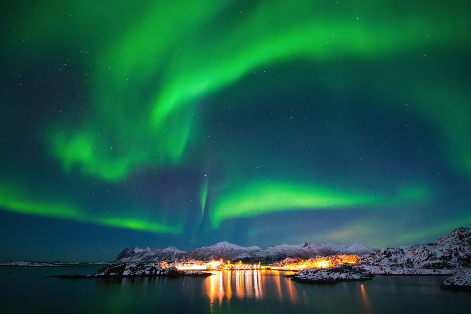 Guidet Nordlystur på truger