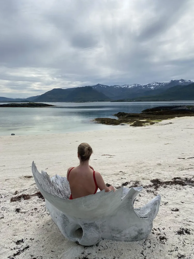 Lei et padlebrett på Skaland