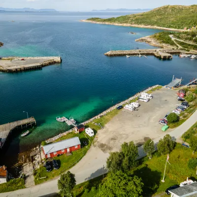 Skrolsvik Adventure Senja